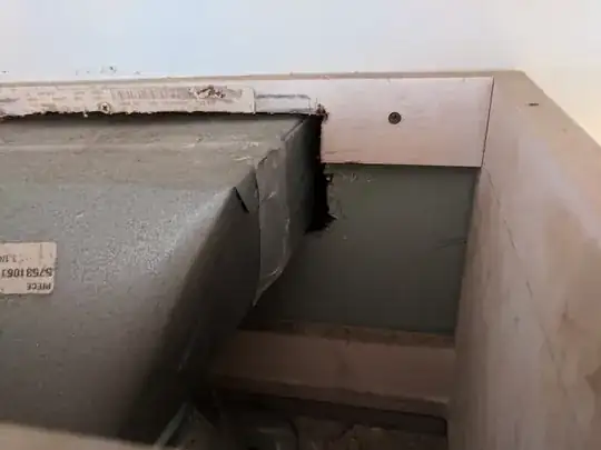 (Photo of a NEMA 5-20 outlet)