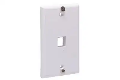 door frame to bedroom