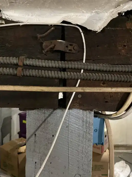 The gap between beams and column supporting them