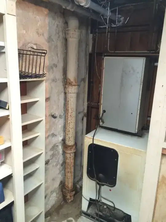 Complete view of cast iron pipe