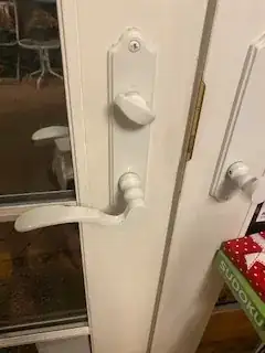 Photo of main latch mechanism