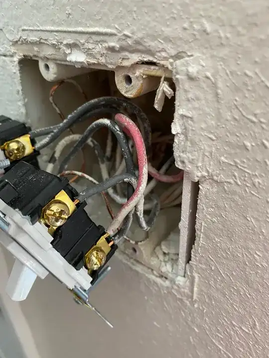 Unknown Adapter that is female-hex-to-female-hex