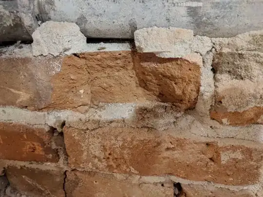 a picture of where the insulation in the ceiling would get in the way of me creating a continuous barrier across the wall to the ceiling