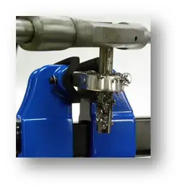 Using a ream tool to re-thread