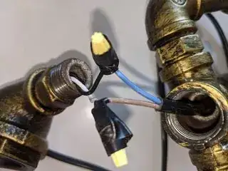wirering of robot lamp