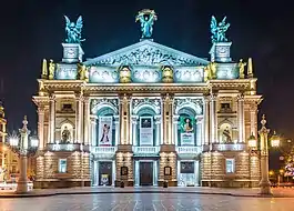 Lviv Theatre of Opera and Ballet at night