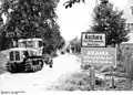Entrance to Aschara on 11&nbsp;July 1958: "First socialist village in the district of Bad Langensalza"