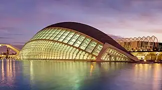 Image 38L'Hemisfèric — Imax Cinema, Planetarium and Laserium at the Ciutat de les Arts i les Ciències by Diliff (from Portal:Architecture/Theatres and Concert hall images)