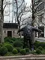 Man With Arms Open, bronze, 1995, located at West India Avenue, Canary Wharf, London, Great Britain