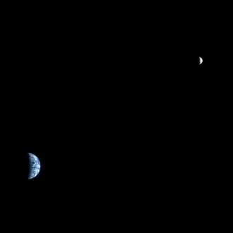Image 60Earth and the Moon as seen from Mars in an image taken by NASA's Mars Reconnaissance Orbiter on 22 April 2022 (from Earth)