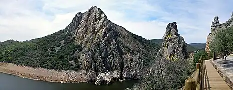 El Salto del Gitano and the lookout for birds.