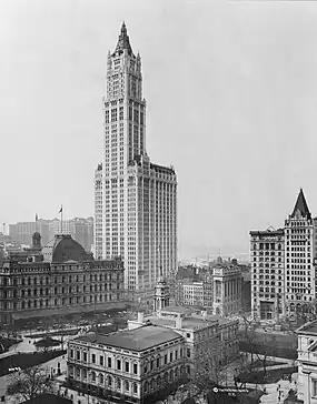 Image 30The Woolworth Building, built in 1913 (from History of New York City (1898–1945))