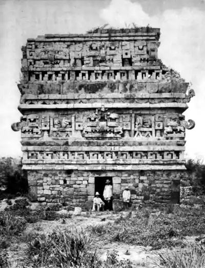A glimpse of Guatemala - Chichén Itzá. La Iglesia.png
