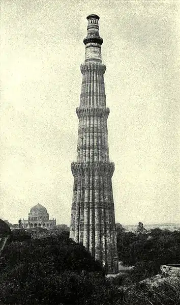 EB1911 Indian Architecture - Kutb Minâr near Delhi.jpg