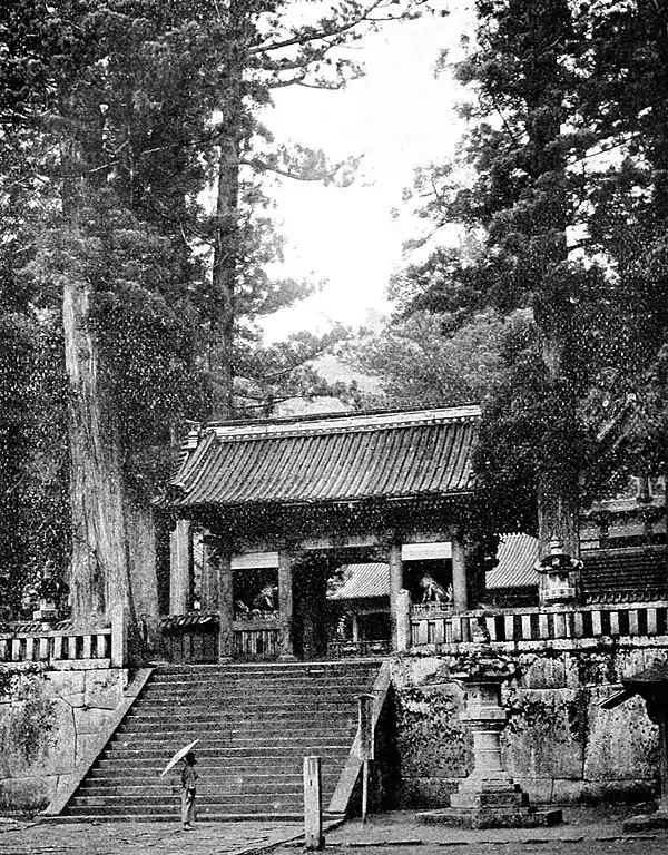 Farmers of forty centuries - Entrance way to Kiyomizu temple, Kyoto.jpg