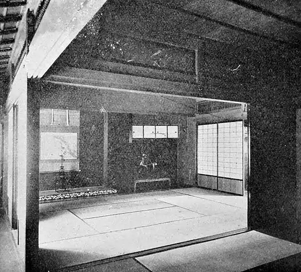 Farmers of forty centuries - well furnished guest room in a Japanese inn.jpg