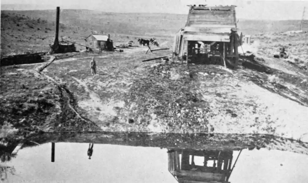 Looters of the Public Domain 417.png