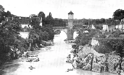 The bridge, orthez - Book of the Pyrenees.jpg