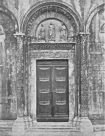 Vda d148 the door of the baptistry in pisa.jpg